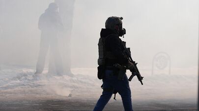 Федеральные иммиграционные офицеры  после стрельбы 24 января в Миннеаполисе (США)