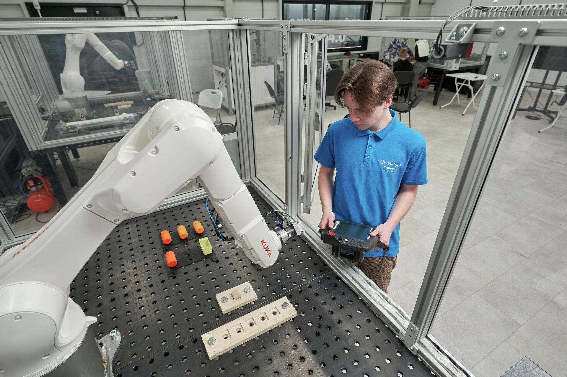 Россия упрощает трудовую миграцию - Sputnik Кыргызстан, 1920, 27.01.2026