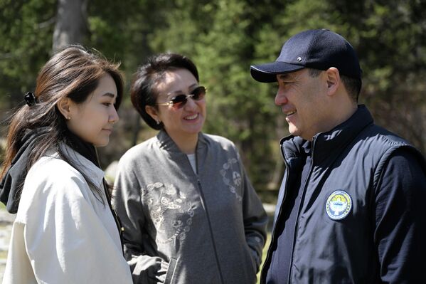 Прогулка с семьей в природном парке Ала-Арча. 25 апреля. - Sputnik Кыргызстан