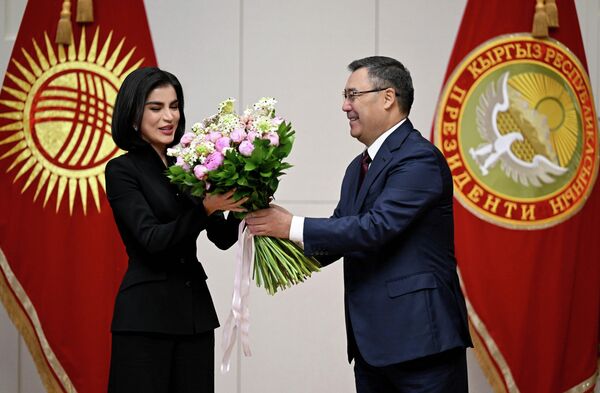 Встреча с руководителем администрации президента Узбекистана Саидой Мирзиёевой. Бишкек, "Ынтымак Ордо", 20 августа. - Sputnik Кыргызстан