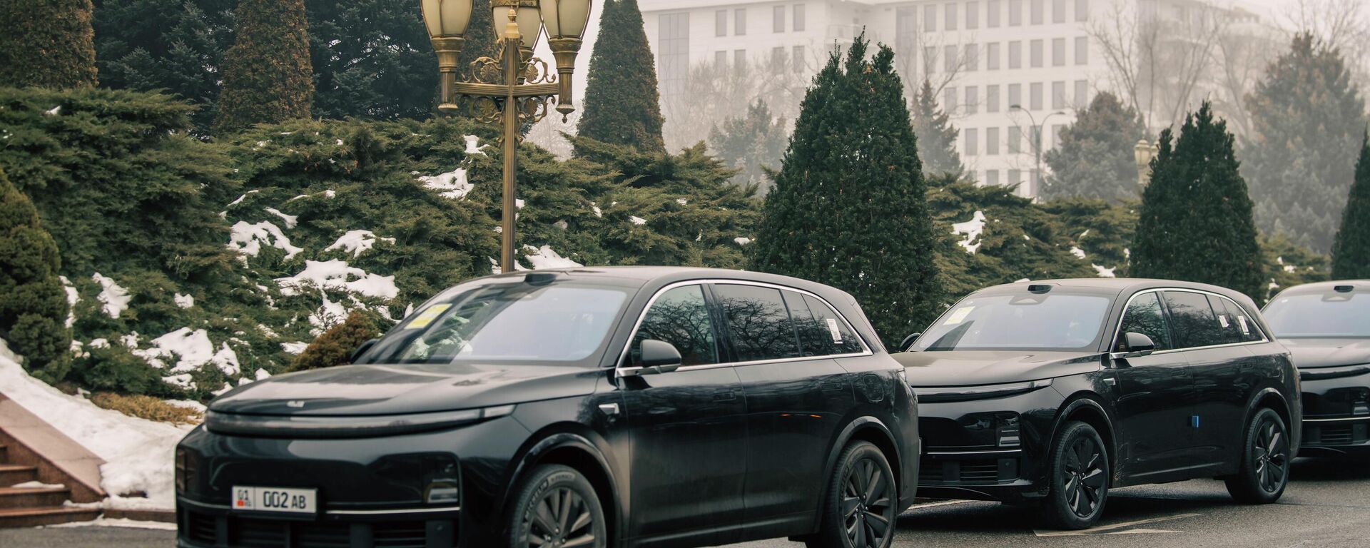 ЖКнын VIII чакырылышынын депутаттарынын кызматтык автоунааалары - Sputnik Кыргызстан, 1920, 29.01.2026