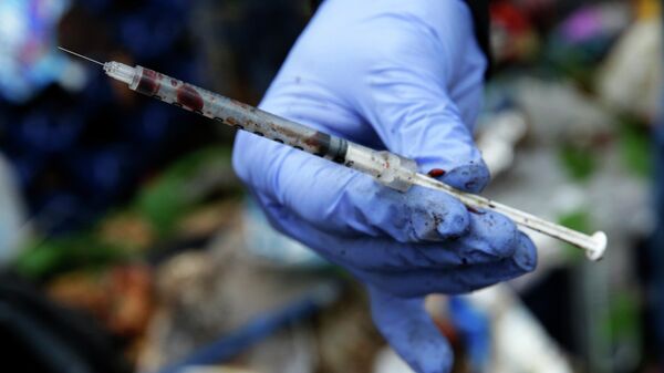 Использованная для введения наркотика игла - Sputnik Кыргызстан