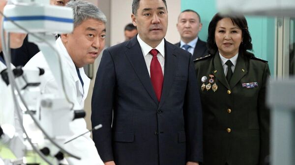 Садыр Жапаров УКМКнын Аскердик-медициналык кызматынын жаңы имаратын ачты - Sputnik Кыргызстан