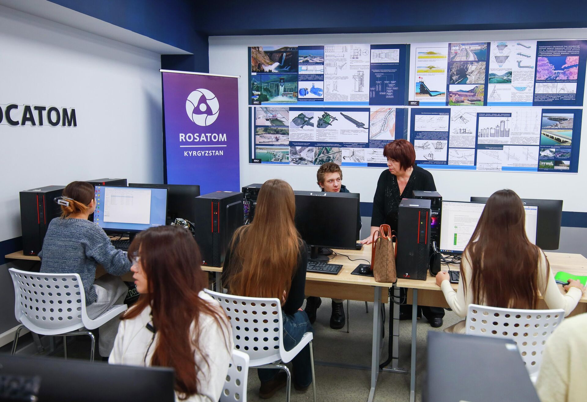 Росатом внедрит аддитивные технологии в возобновляемой энергетике Кыргызстана - Sputnik Кыргызстан, 1920, 30.01.2026