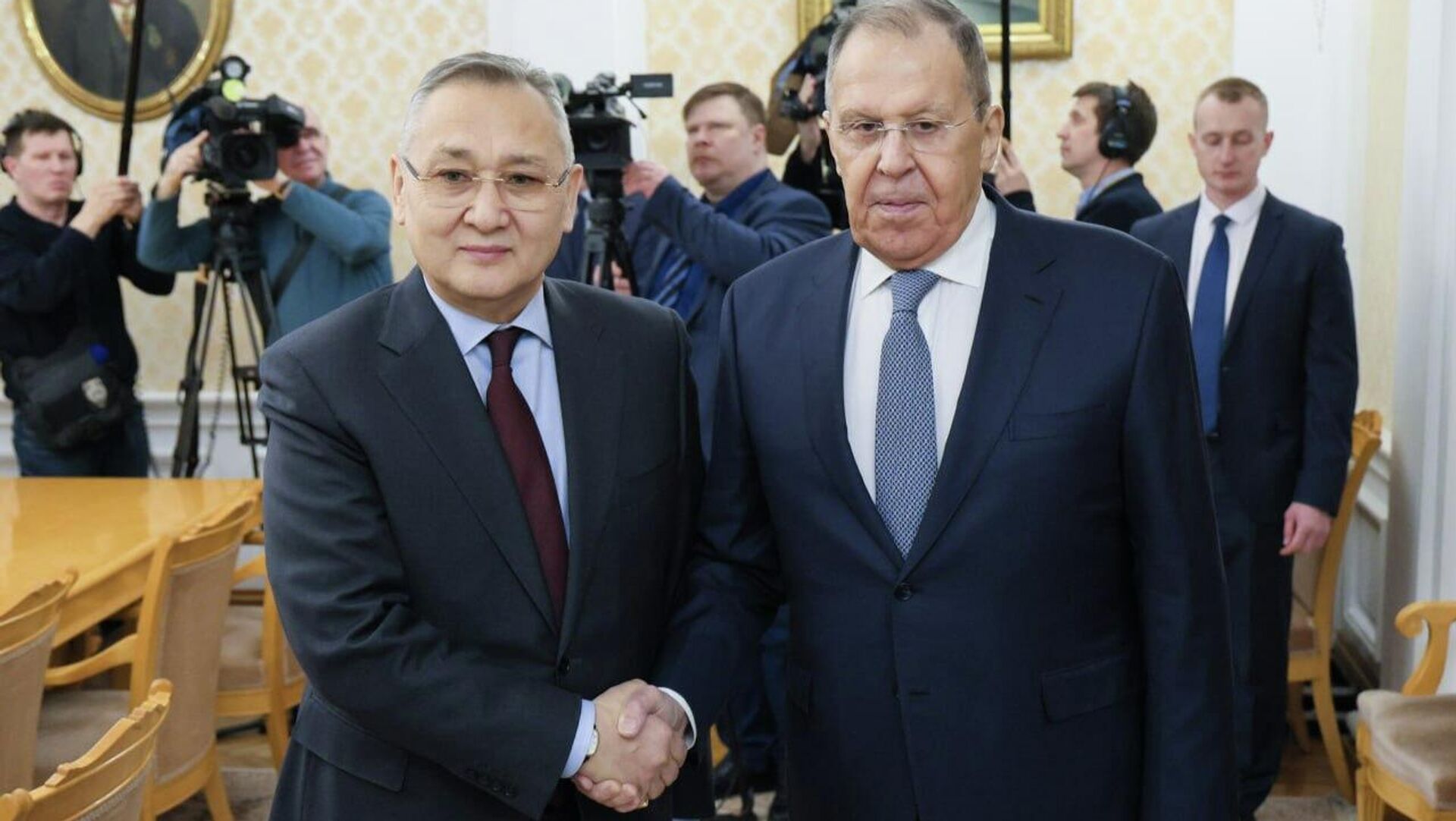 ЖККУ баш катчысы менен РФ ТИМ жетекчисинин жолугушуусу - Sputnik Кыргызстан, 1920, 02.02.2026