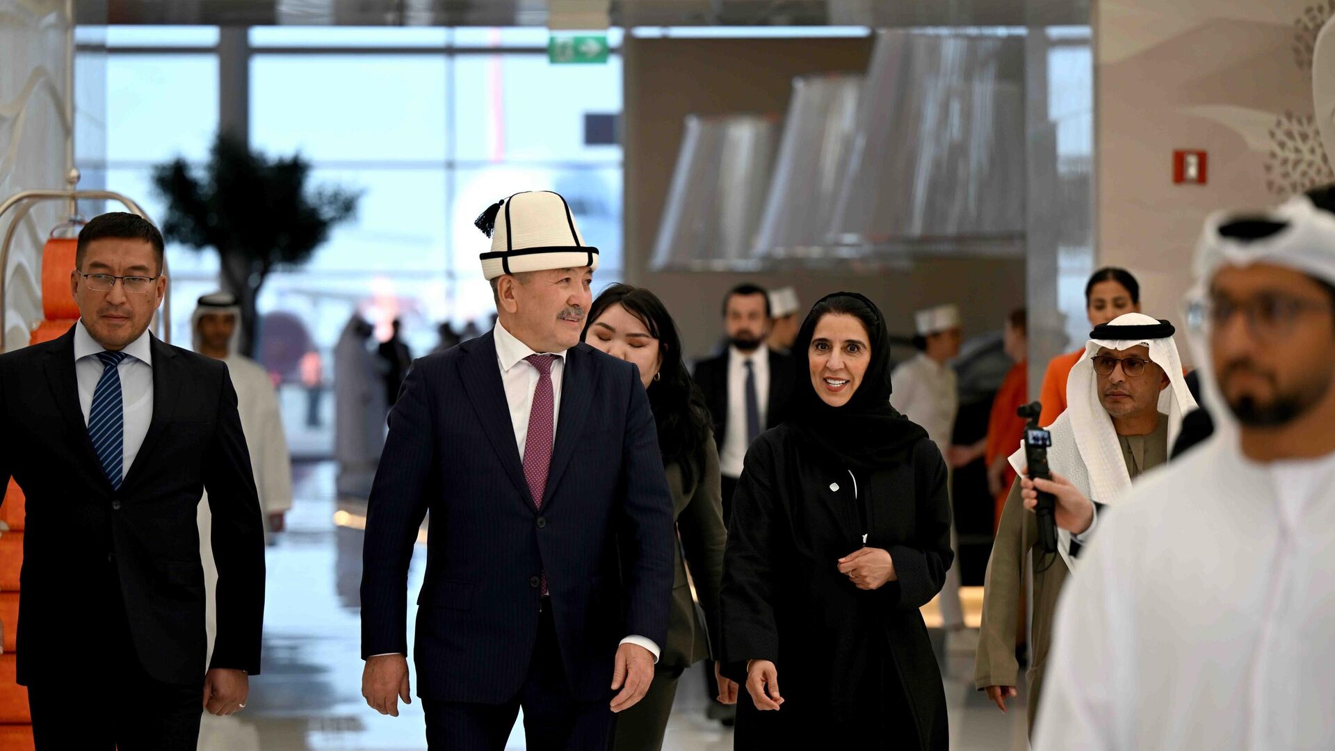 Рабочий визит Адылбека Касымалиева в ОАЭ - Sputnik Кыргызстан, 1920, 02.02.2026