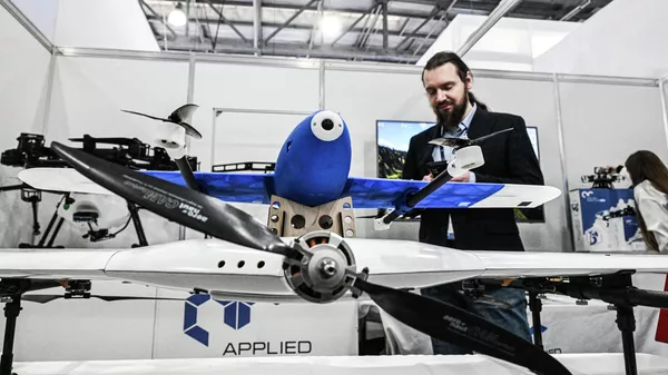 Национальный авиационный инфраструктурный салон в Москве - Sputnik Кыргызстан