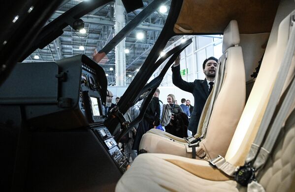 Ми-34М1 отличается высокой маневренностью, простотой управления и обслуживания - Sputnik Кыргызстан