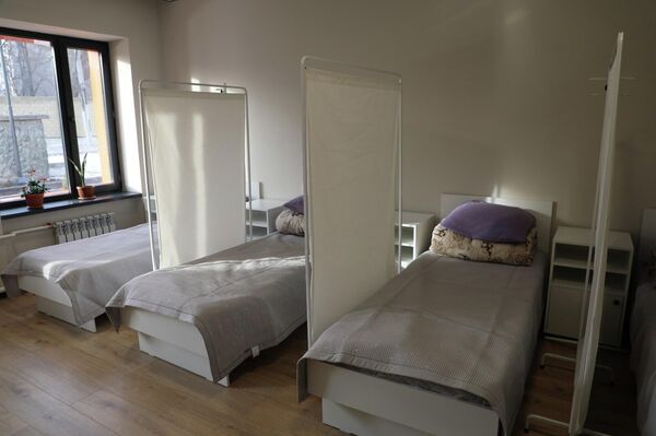 Ташиев открыл спорткомплекс в Бишкеке на базе колледжа Сыдыкова - Sputnik Кыргызстан