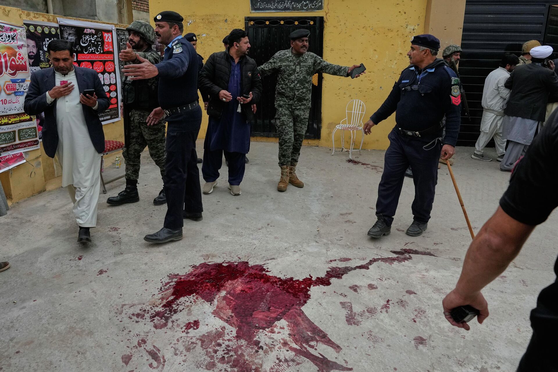 Теракт в мечети в Исламабаде - Sputnik Кыргызстан, 1920, 07.02.2026