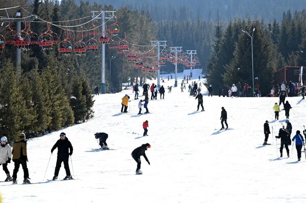Чанпэн Чжао высоко оценил уровень сервиса, отметив, что регион имеет все шансы конкурировать с ведущими европейскими курортами - Sputnik Кыргызстан