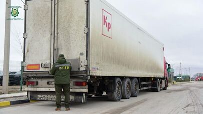 В ЕАЭС начали пломбировать фуры для контроля перевозок