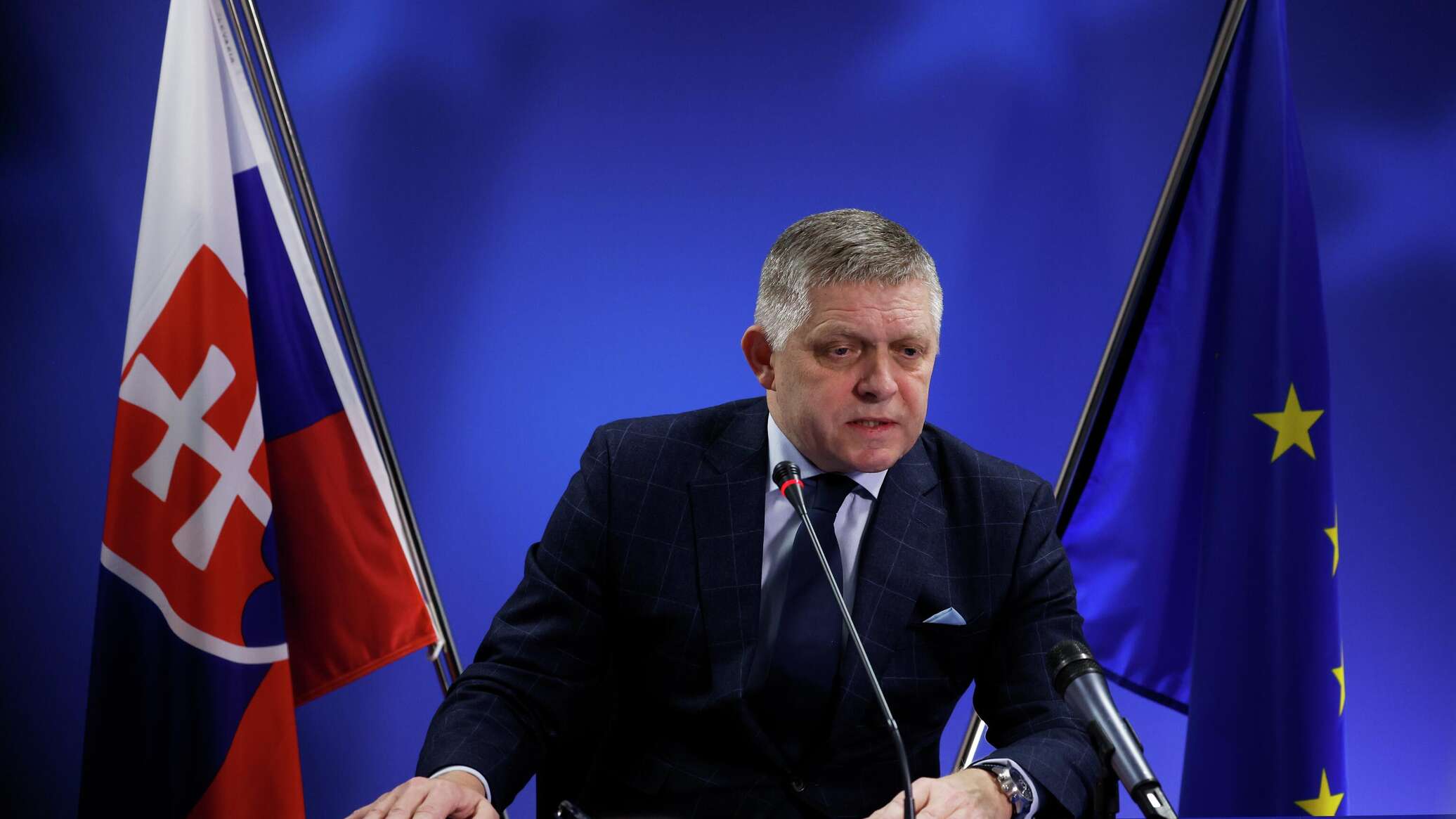 Признавайте 70 полов, но не лезьте в дела Словакии — Фицо правительству Нидерландов