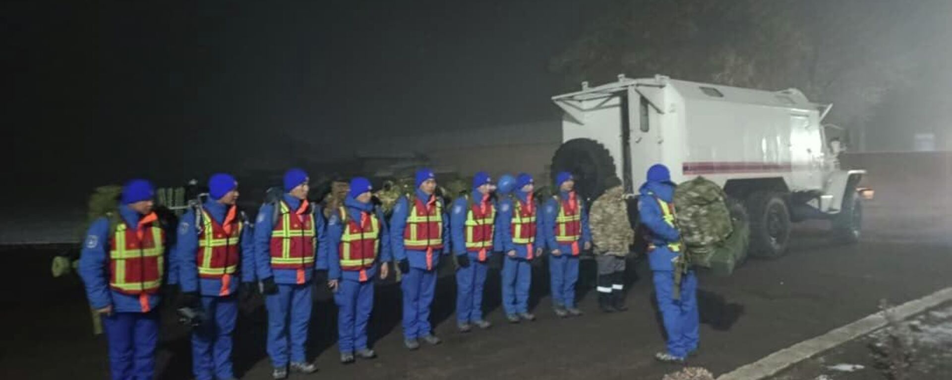 Поиски чабана, которого вместе с отарой овец накрыла лавина
 - Sputnik Кыргызстан, 1920, 13.02.2026