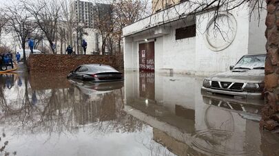 Затопление в районе центрального загса Бишкека