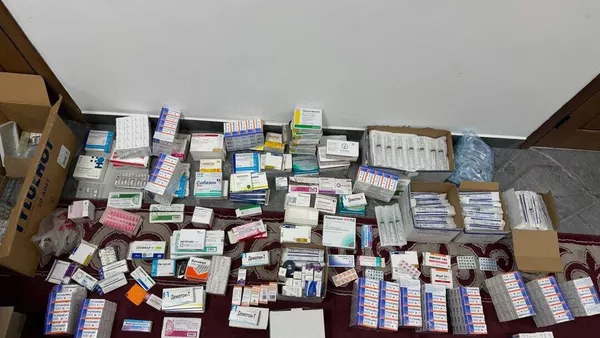 Психотропные препараты, изъятые в одном из реабилитационных центров Бишкека - Sputnik Кыргызстан