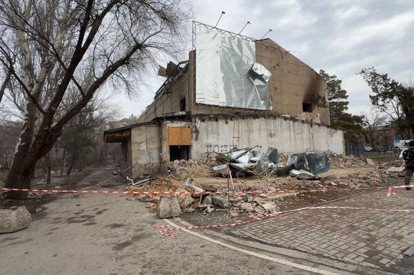 К моменту возгорания строение находилось в запущенном состоянии, территория была заброшенной, здание не эксплуатировалось - Sputnik Кыргызстан