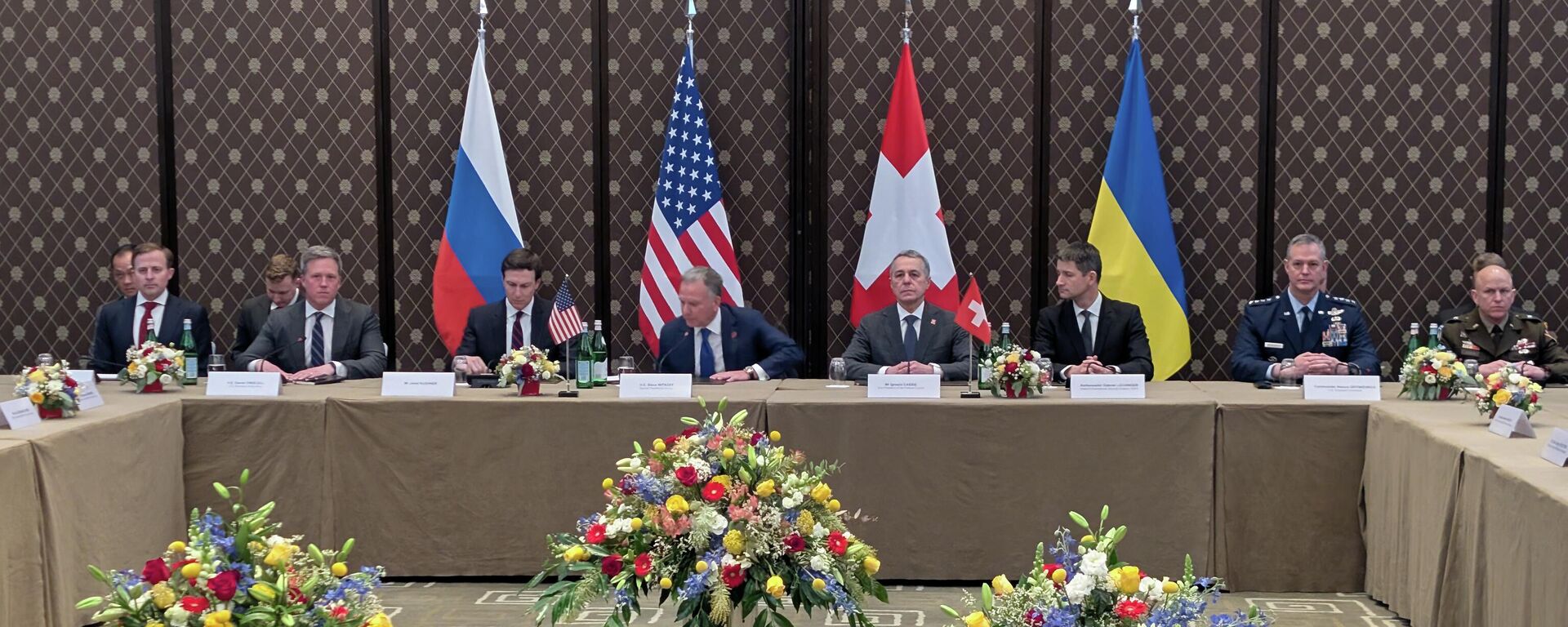 Трёхсторонние переговоры между США, Украиной и Россией в Женеве - Sputnik Кыргызстан, 1920, 19.02.2026