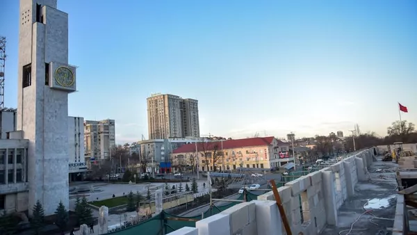  Айчүрөк дүкөнүнүн жанындагы курулуш - Sputnik Кыргызстан