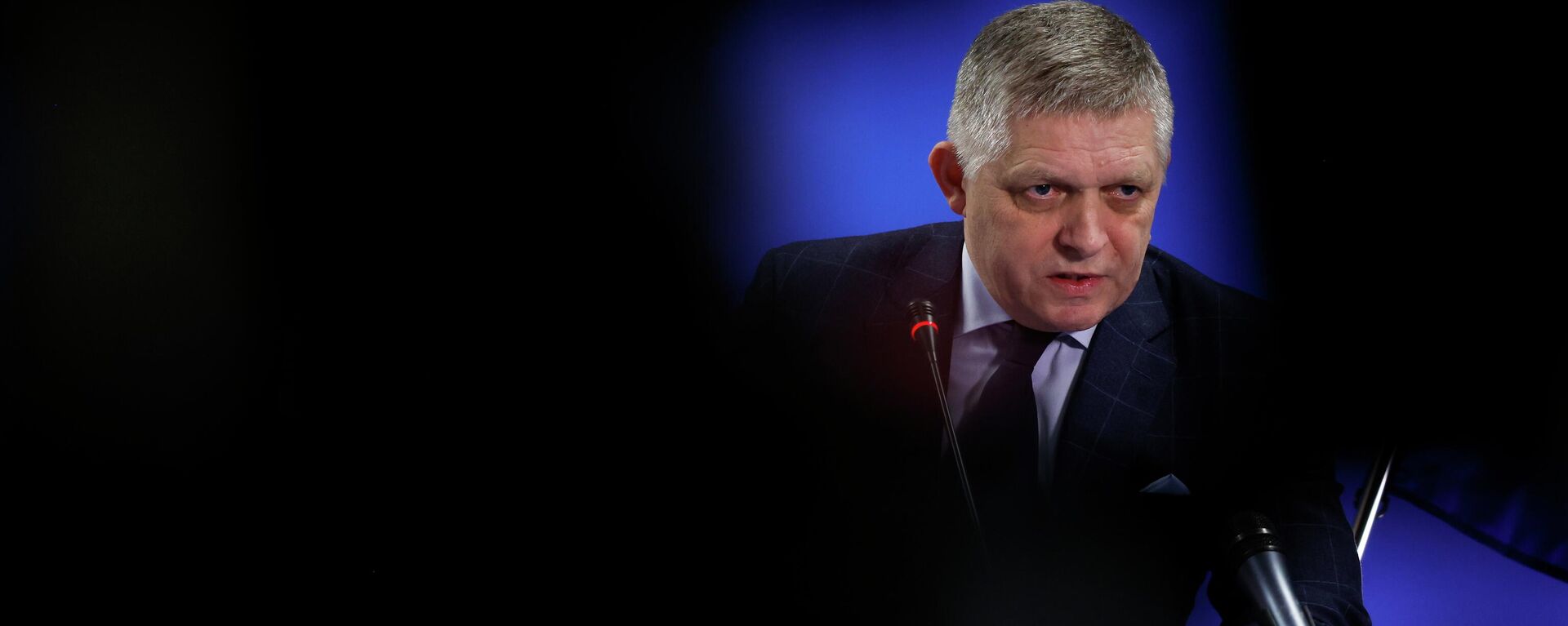 Премьер-министр Словакии Роберт Фицо - Sputnik Кыргызстан, 1920, 19.02.2026