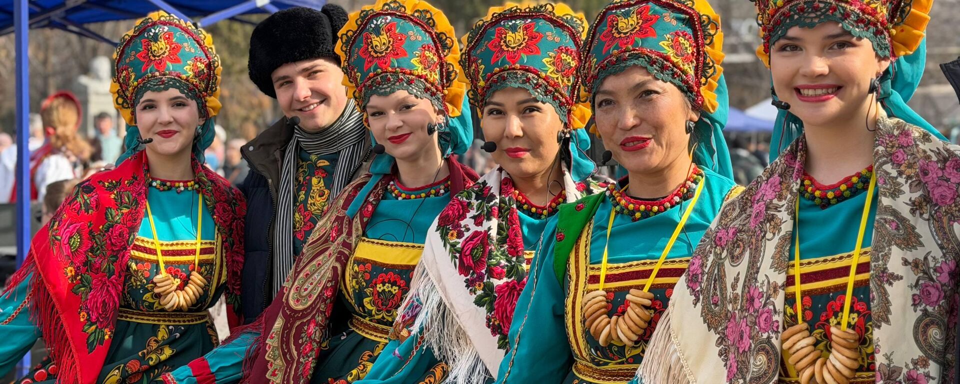 Масленичные гуляния в Бишкеке - Sputnik Кыргызстан, 1920, 22.02.2026