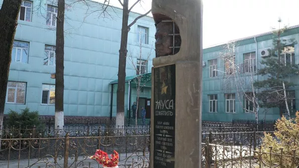 В Бишкеке школе №29 присвоили имя Героя СССР Мусы Джалиля