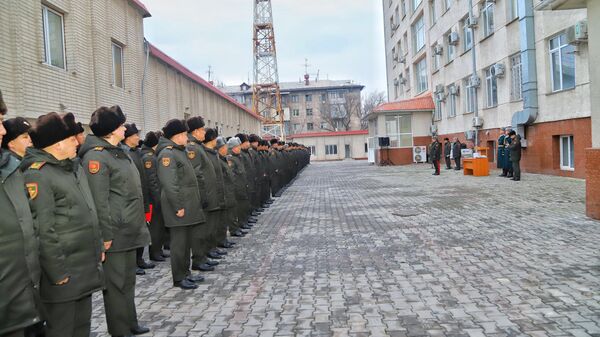 В Минобороны Кыргызстана прошел митинг к Дню защитника Отечества - Sputnik Кыргызстан