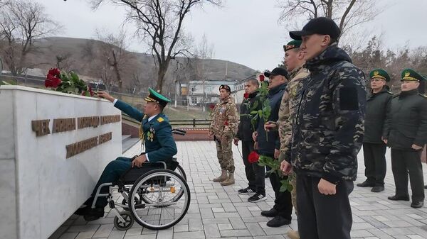 В Ата-Бейите прошел митинг-реквием в память погибших пограничников - Sputnik Кыргызстан