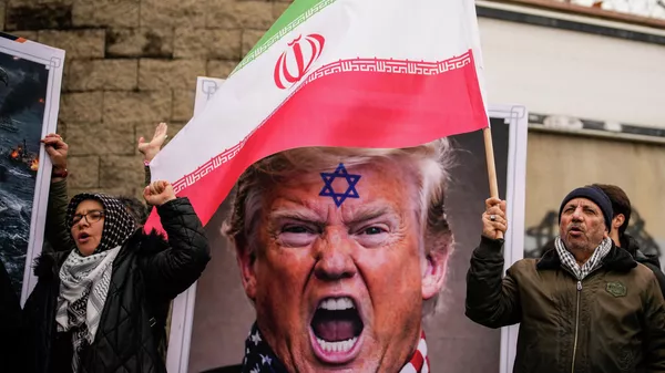 Обострение отношений между США и Ираном - Sputnik Кыргызстан