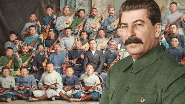 Кыргыз өнөрпоздоруна кол чапкан Сталин - Sputnik Кыргызстан