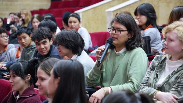 В КРСУ состоялся показ исторической документальной драмы Туркестан. Эхо завоеваний и голоса дружбы - Sputnik Кыргызстан