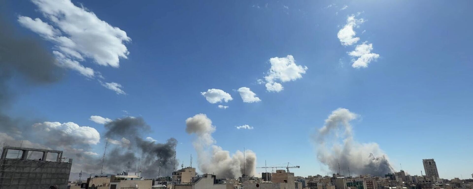 Израильско-американская атака на Иран - Sputnik Кыргызстан, 1920, 02.03.2026