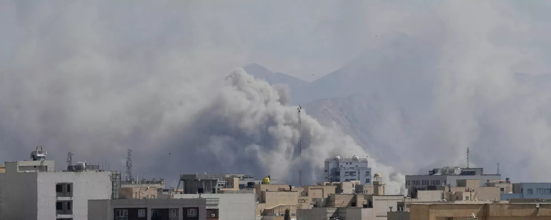 Иранга кол салуу. Архив - Sputnik Кыргызстан, 1920, 06.04.2026