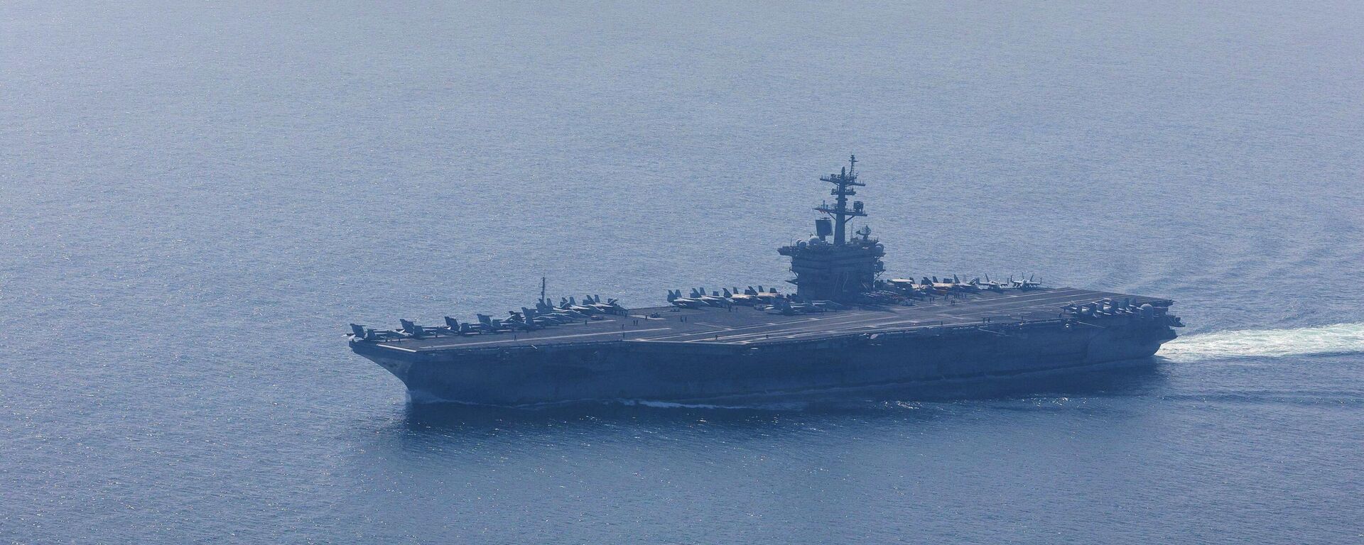 Авианосец США Авраам Линкольн - Sputnik Кыргызстан, 1920, 06.03.2026