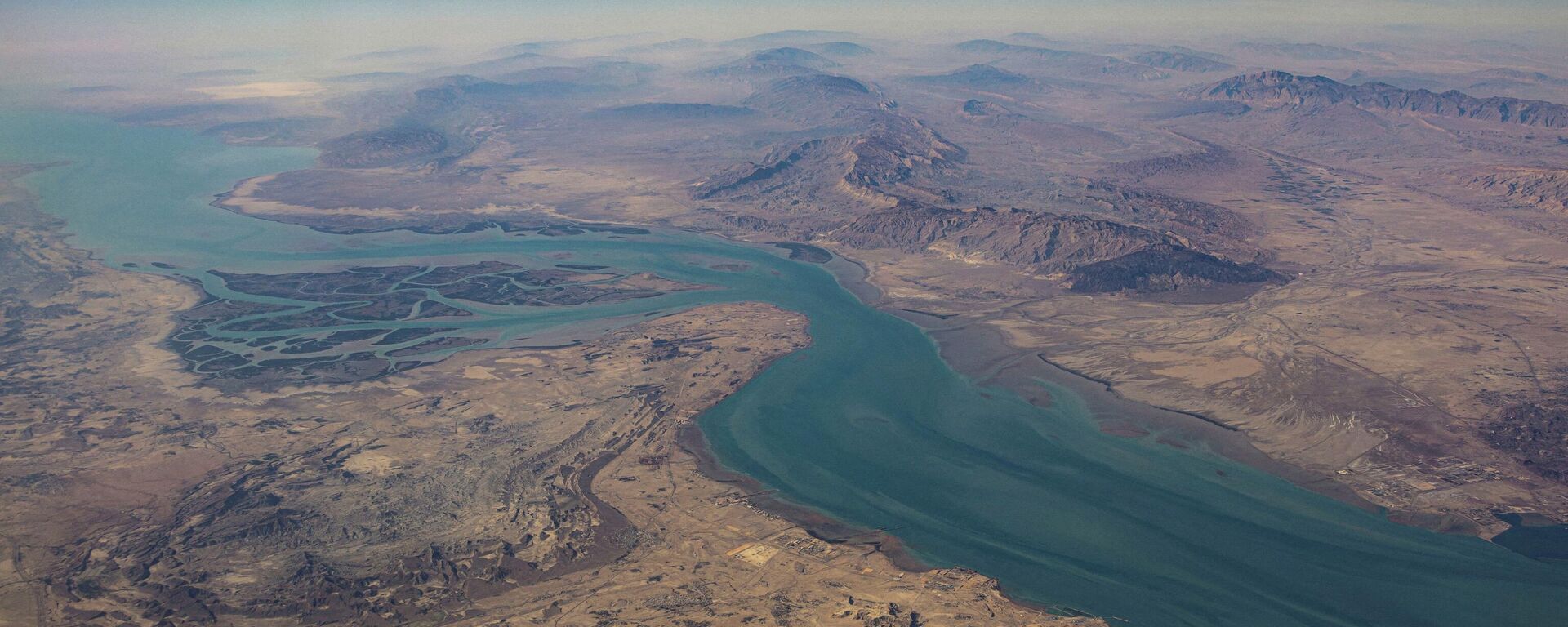 Ормузский пролив - Sputnik Кыргызстан, 1920, 08.03.2026