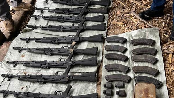 Схрон, обнаруженный в Ошской области - Sputnik Кыргызстан