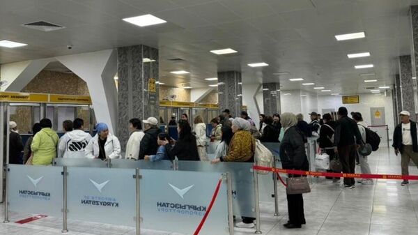 Из Эр-Рияда в Бишкек эвакуированы 166 кыргызстанцев  - Sputnik Кыргызстан