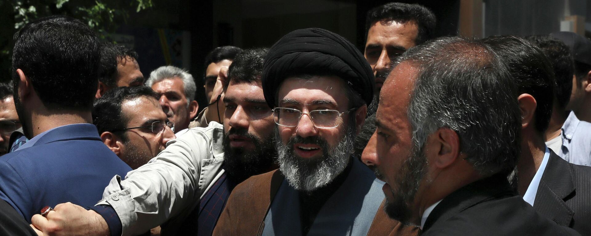 Ирандын жогорку лидери Можтаба Хаменеи - Sputnik Кыргызстан, 1920, 09.03.2026