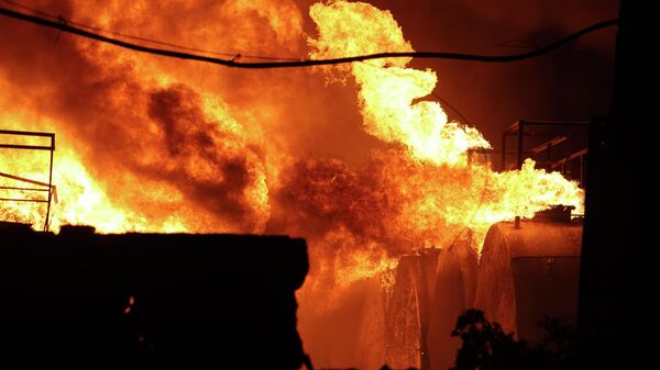 Пожар на нефтебазе. Архивное фото - Sputnik Кыргызстан