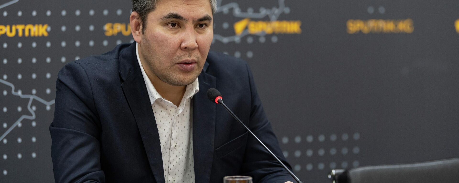 Первый замминистра экономики и коммерции КР Чоро Сейитов - Sputnik Кыргызстан, 1920, 13.03.2026