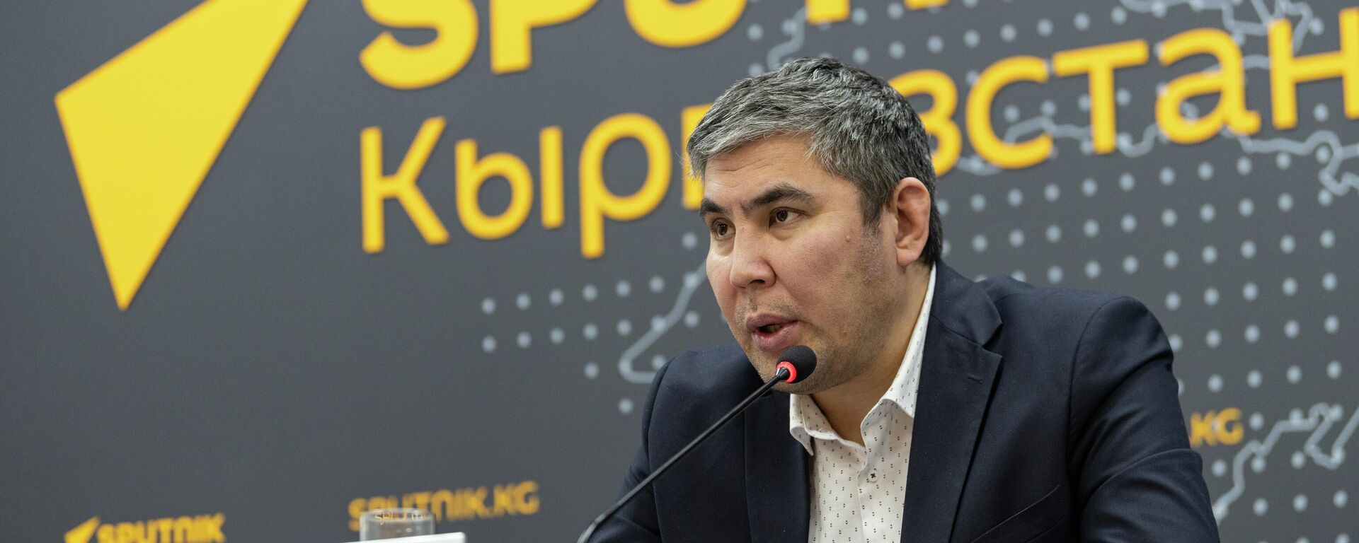 Экономика министринин биринчи орун басары Чоро Сейитов - Sputnik Кыргызстан, 1920, 13.03.2026