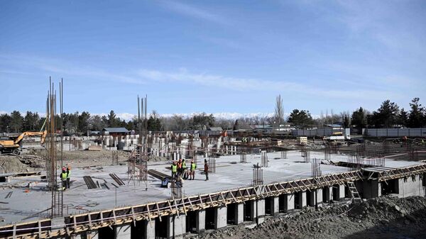 В Караколе дан старт строительству медцентра за 150 млн долларов - Sputnik Кыргызстан