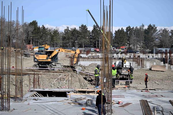 В Караколе дан старт строительству медцентра за 150 млн долларов - Sputnik Кыргызстан