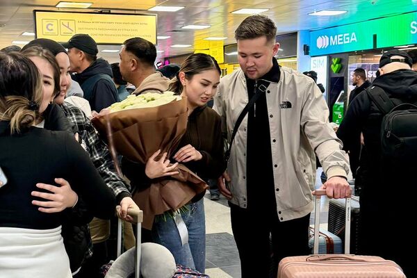 В Бишкек из Кувейта, Бахрейна и Катара доставили 142 кыргызстанца - Sputnik Кыргызстан