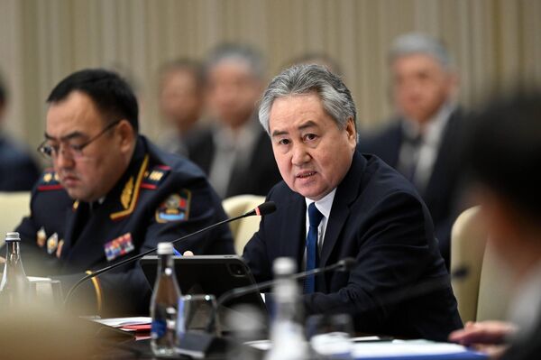 Жээнбек Кулубаев - Sputnik Кыргызстан