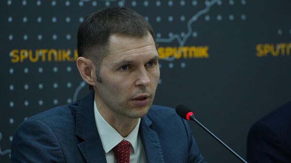 Замминистра международных и внешнеэкономических связей региона Олег Александрин - Sputnik Кыргызстан