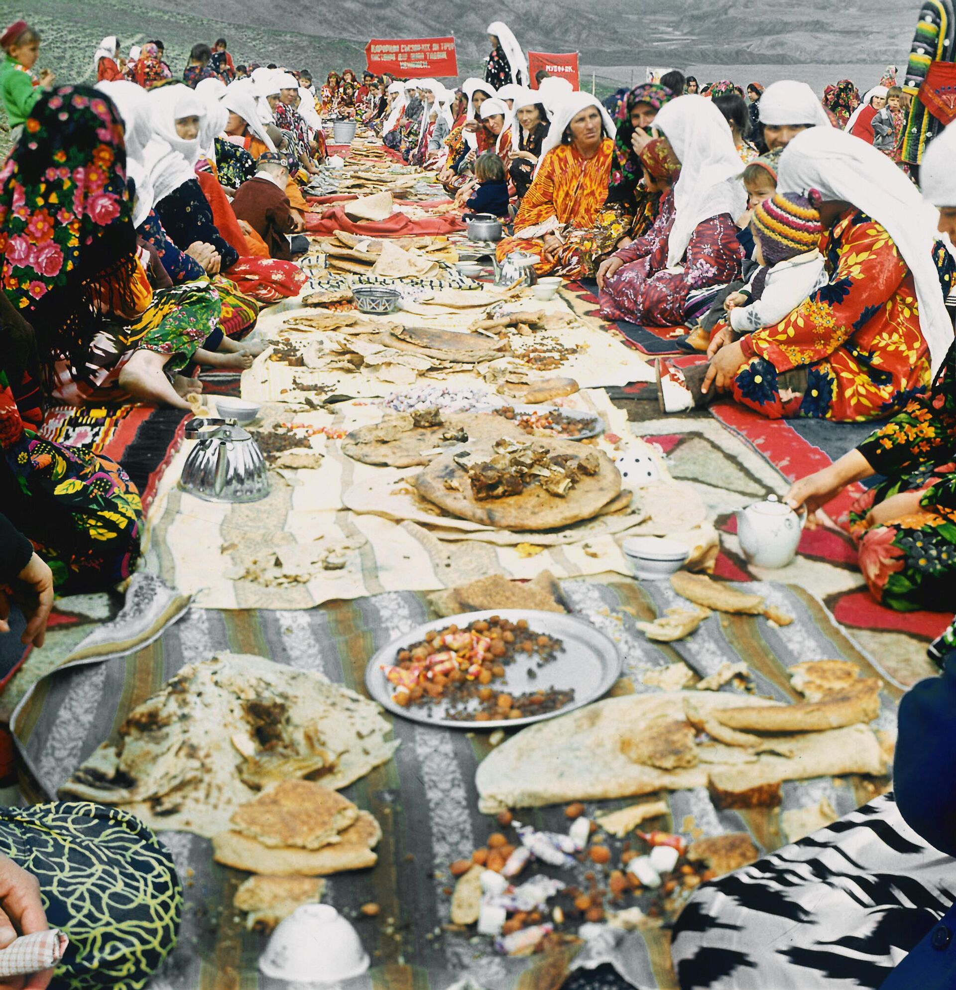 Праздник Навруз в Таджикской ССР Праздник Навруз в Таджикской ССР - Sputnik Кыргызстан, 1920, 21.03.2026