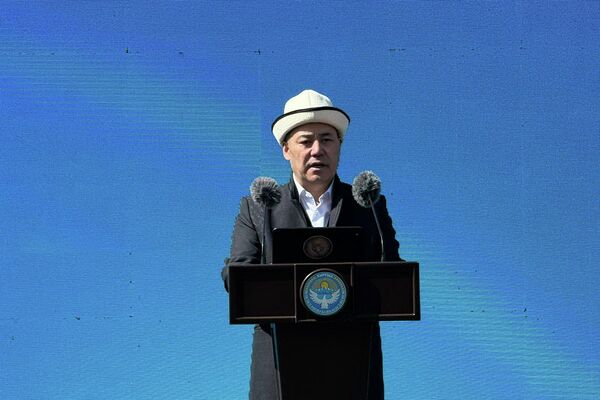 Президент Садыр Жапаров в рамках рабочей поездки в Нарын открыл новое здание городского УВД - Sputnik Кыргызстан