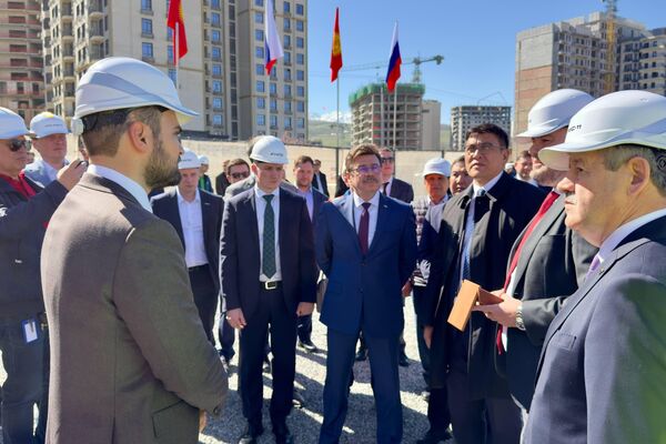 Новый этап строительства российско-кыргызской школы в Бишкеке - Sputnik Кыргызстан