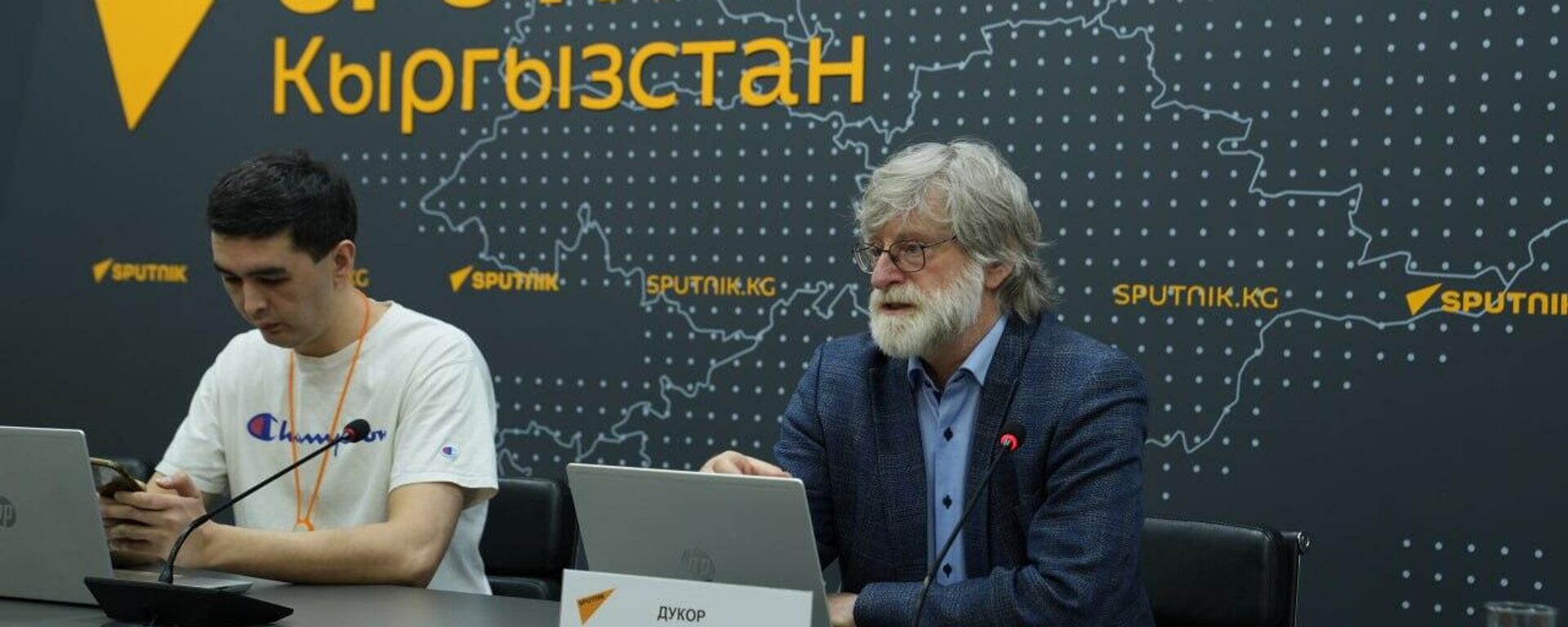 В Бишкеке прошел мастер-класс по фотожурналистике - Sputnik Кыргызстан, 1920, 27.03.2026